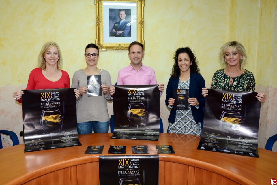 Poesía y vino se fusionan en la entrega de premios del Certamen Nacional Maxi Banegas