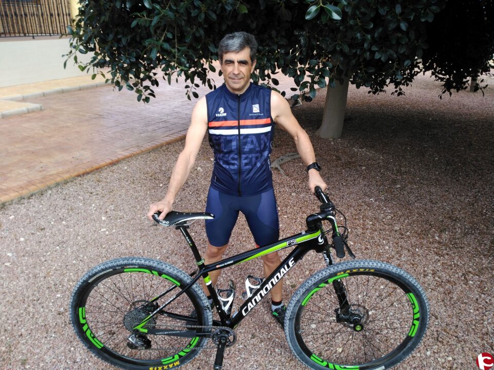 Víctor Pérez representarà la Universitat dAlacant en la Titan Desert