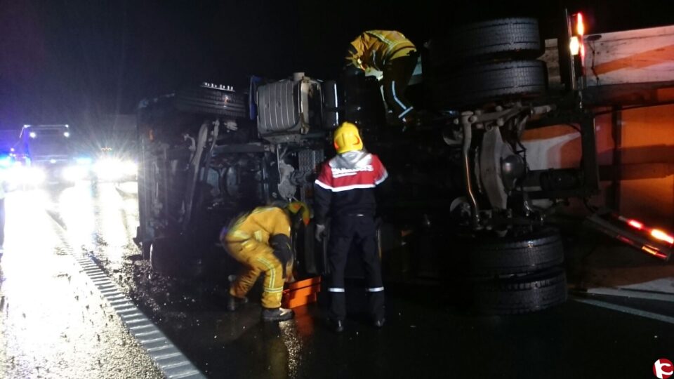 Accidente de tráfico a la altura de la Colonia de Santa Eulalia