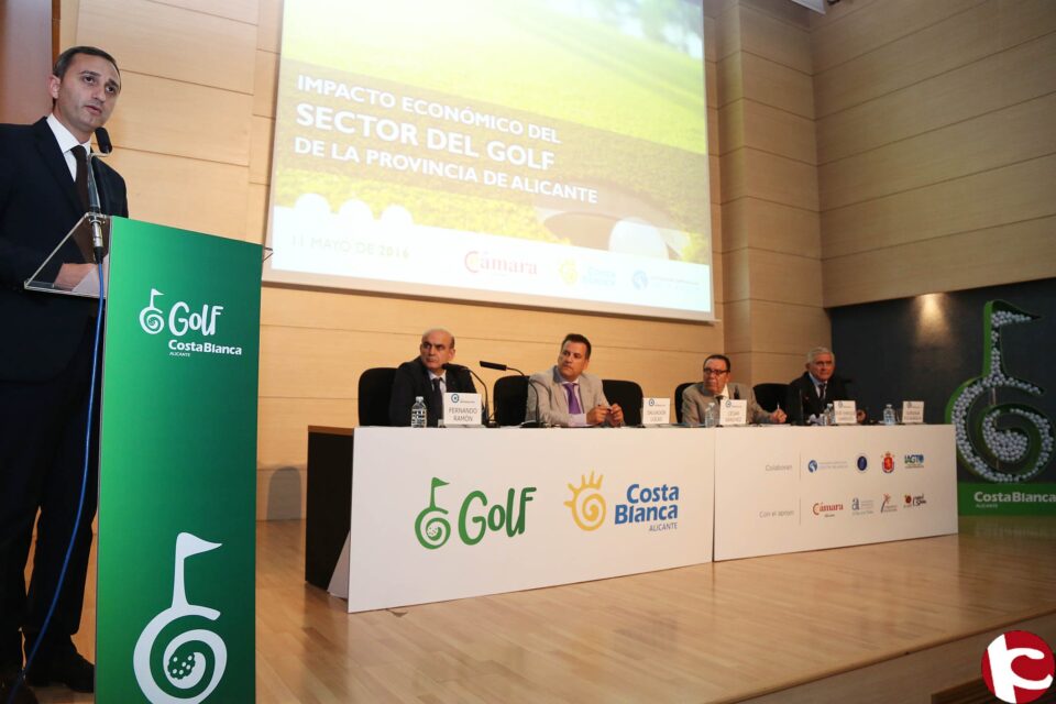 El golf genera un beneficio económico en el sector turístico de la Costa Blanca superior a los 440 millones de euros