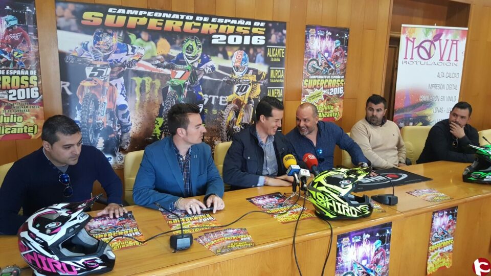 El campo de fútbol del Antiguo Pepico Amat acogerá el inicio y el final del Campeonato de España de Supercross