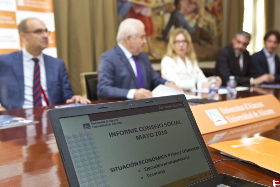 El pleno del Consejo Social acepta