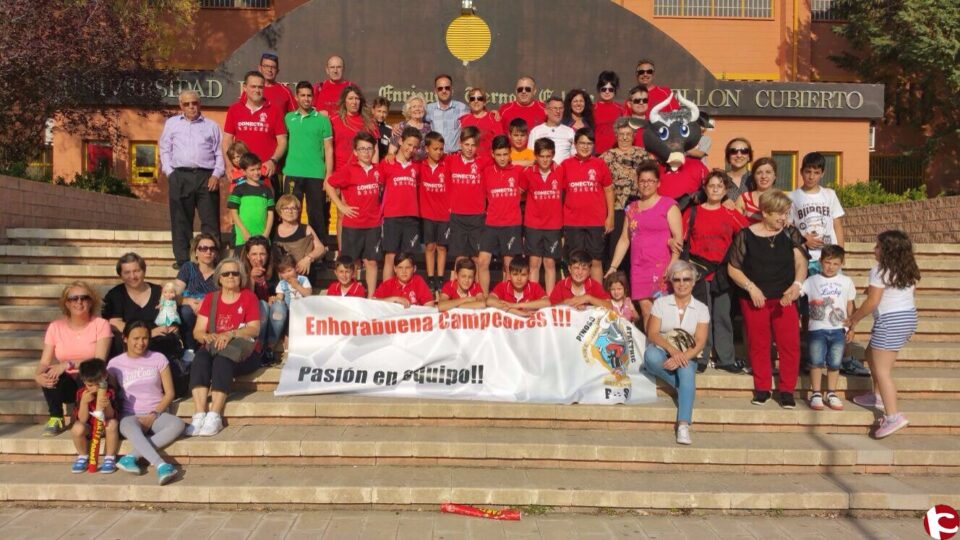 LOS EQUIPOS BENJAMINES Y ALEVINES DE FÚTBOL SALA SE PROCLAMAN CAMPEONES DE LA COMUNIDAD VALENCIANA.