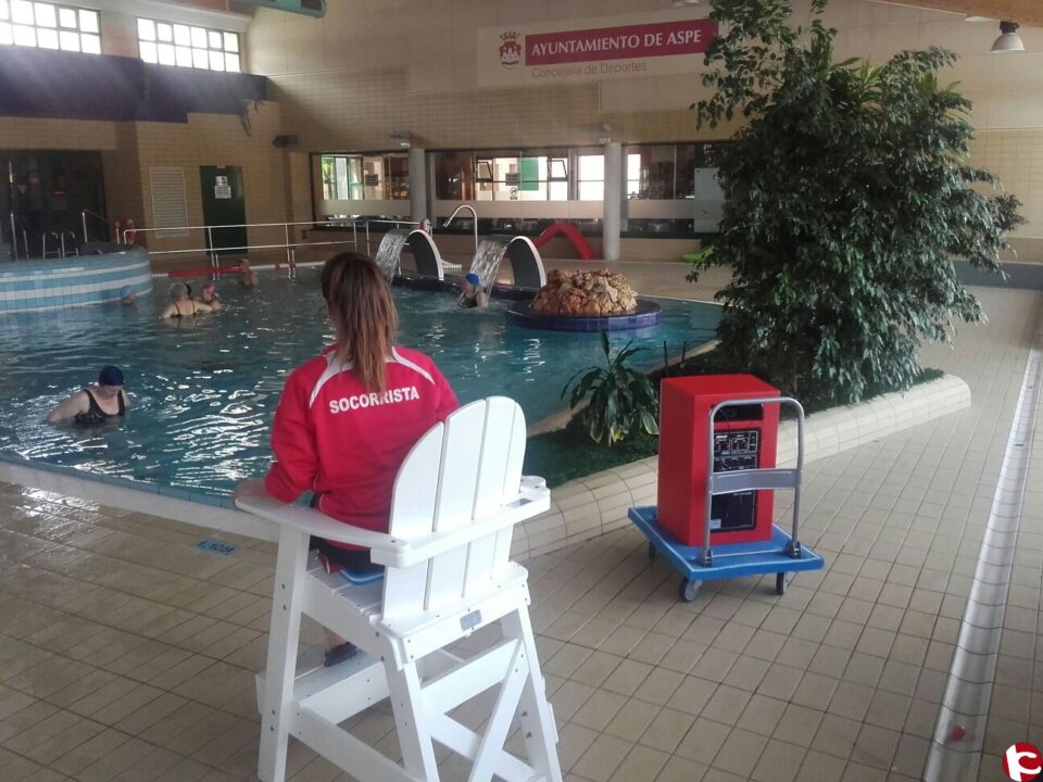 COMIENZA UN CURSO DE SOCORRISMO ACUÁTICO EN LA PISCINA MUNICIPAL TOMÁS MARTÍNEZ URIOS DE ASPE