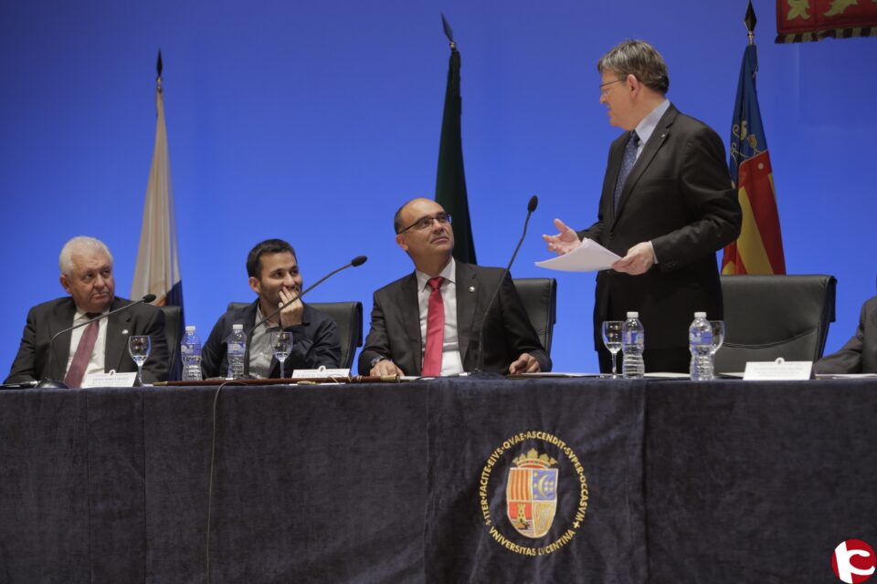 Manuel Palomar inicia su nueva legislatura con el respaldo de la sociedad y la comunidad universitaria