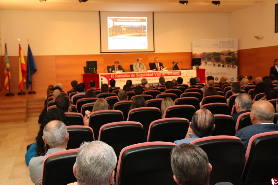 Les II Jornades de Seguretat Viària comencen a la UA amb un gran èxit de participació