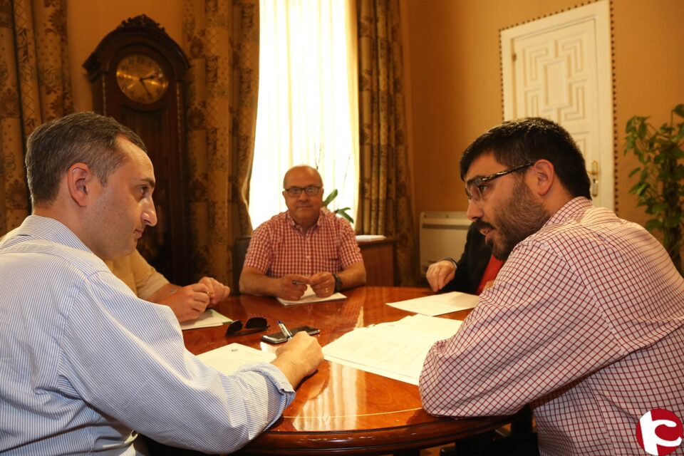 Visita alcalde Monovar