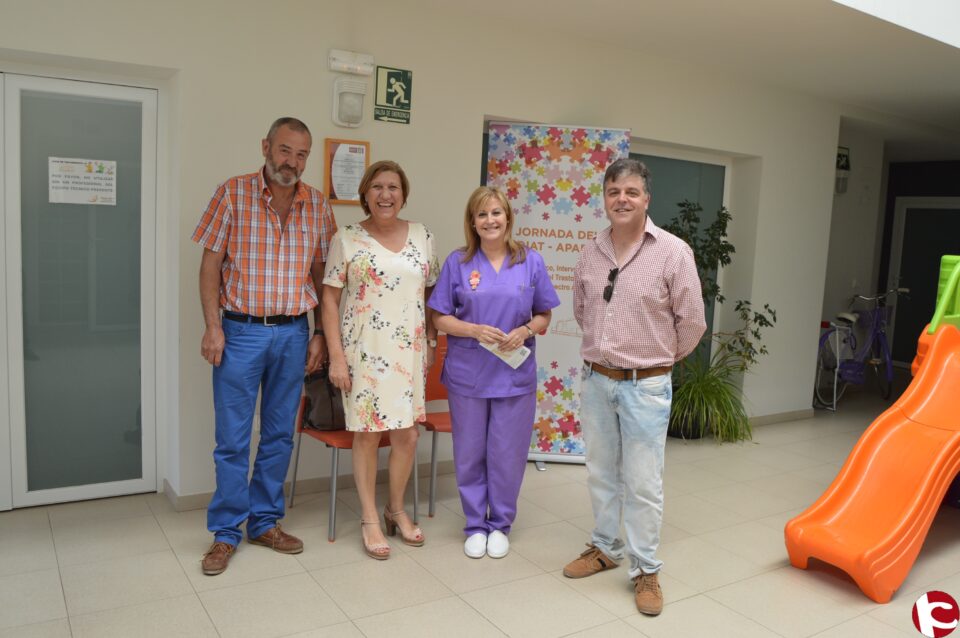 PSOE VILLENA: Visita de la candidata socialista socialista a APADIS (Villena)