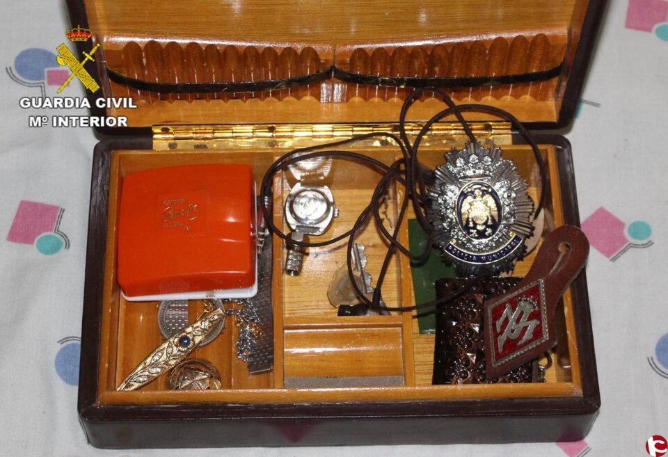 La Guardia Civil encuentra una plantación de marihuana cuando esclarecía 19 robos en Villena