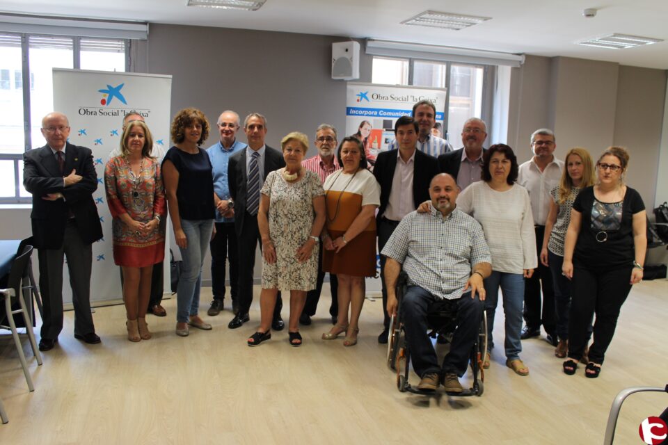 Renovación del acuerdo de colaboración de la Asociación El Cerezo al Programa Incorpora