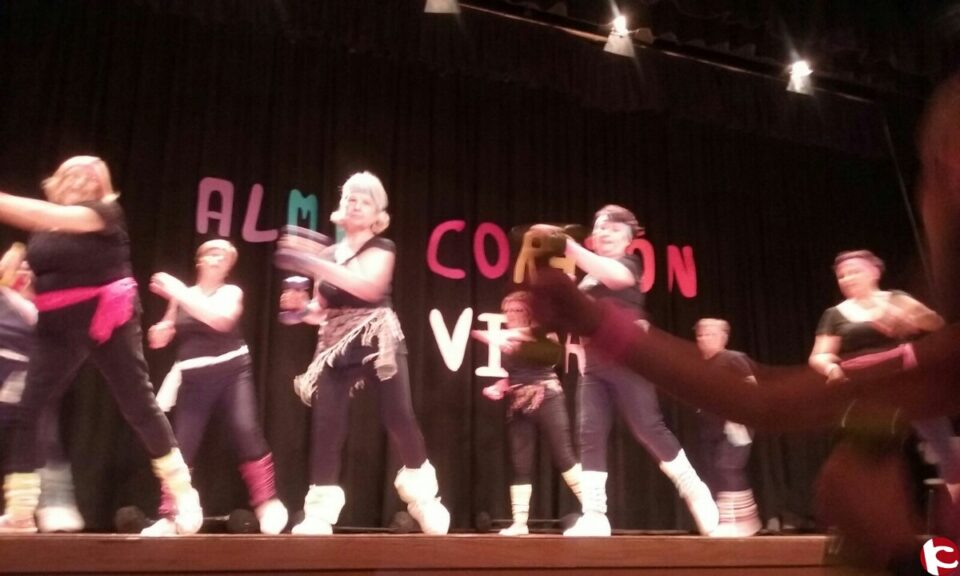 Clausura de la escuela de mayores