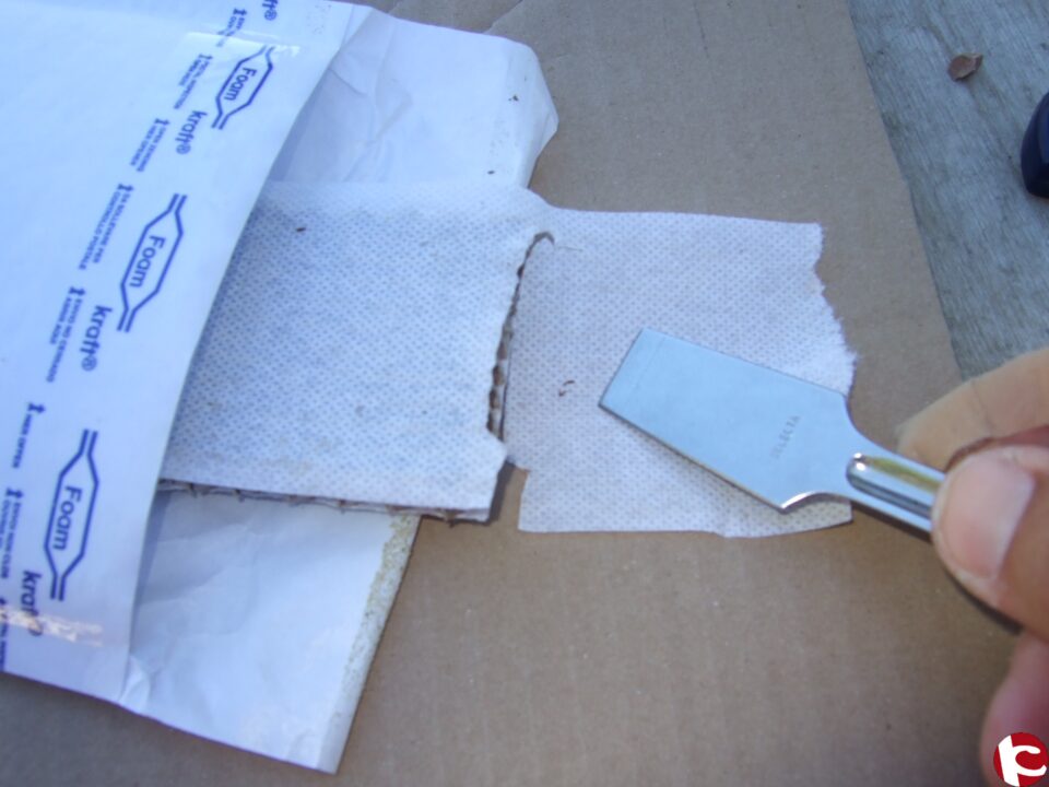 El Ayuntamiento de Novelda pone en marcha en parques y jardines un tratamiento alternativo a los productos químicos fitosanitarios convencionales