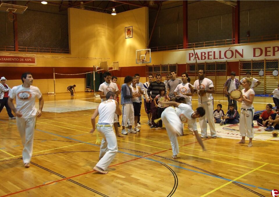 LA PLAZA MAYOR DE ASPE ACOGE UNA EXHIBICIÓN DE CAPOEIRA EL PRÓXIMO JUEVES
