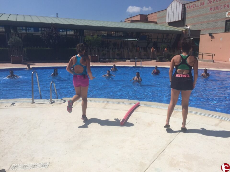 COMIENZA EL AQUAEROBIC DE LA PISCINA DE VERANO MUNICIPAL DE ASPE
