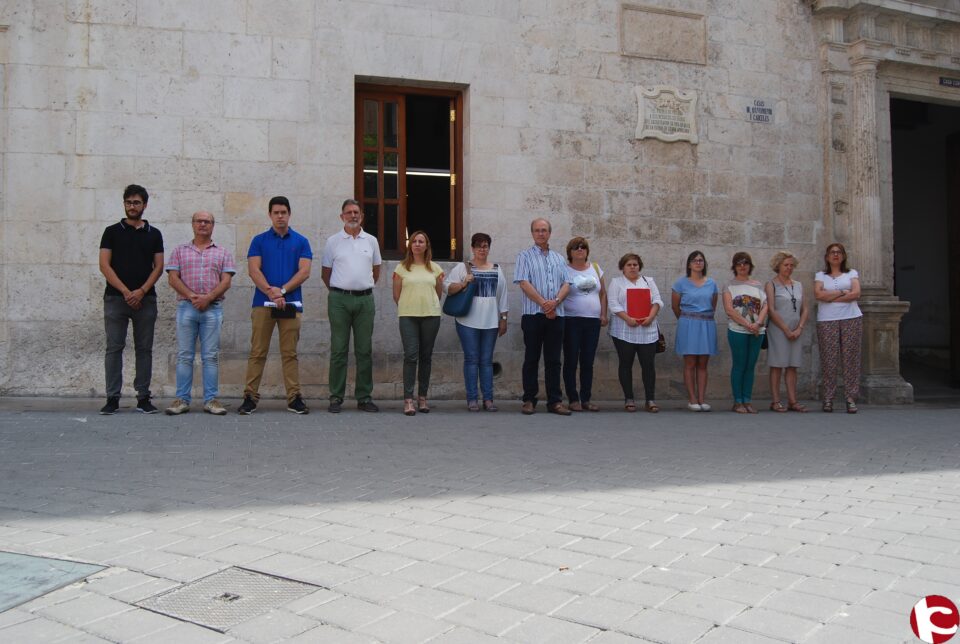 Minuto de silencio por el atentado de Estambul