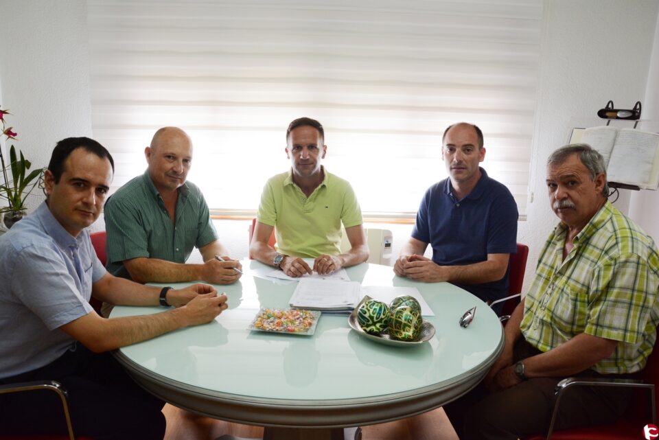 PAVASAL asfaltará varias calles del municipio y el acceso al cementerio