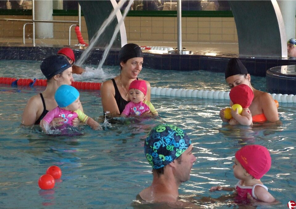 COMIENZAN LOS CURSOS INTENSIVOS DE NATACIÓN DE VERANO EN ASPE