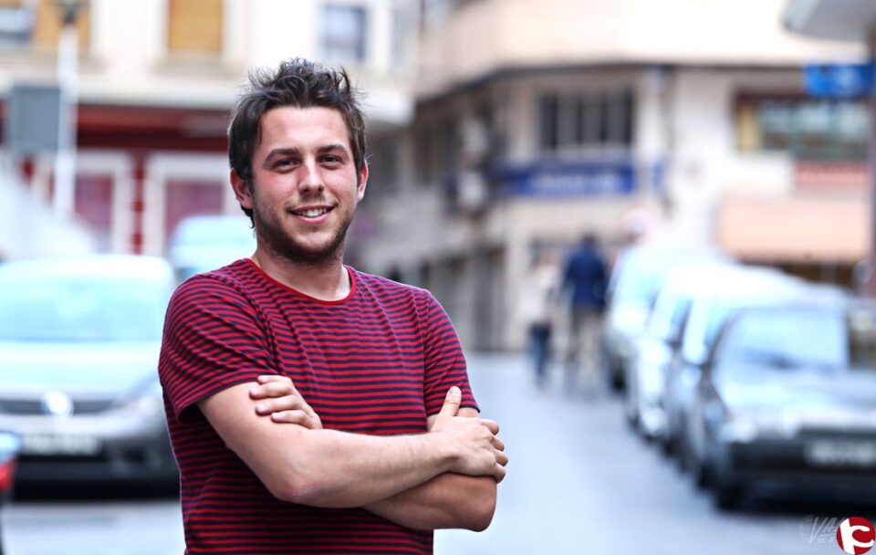 David Morcillo concejal de Desarrollo Local y Turismo del Ayuntamiento de Petrer visitó las instalaciones de Intercomarcal TV