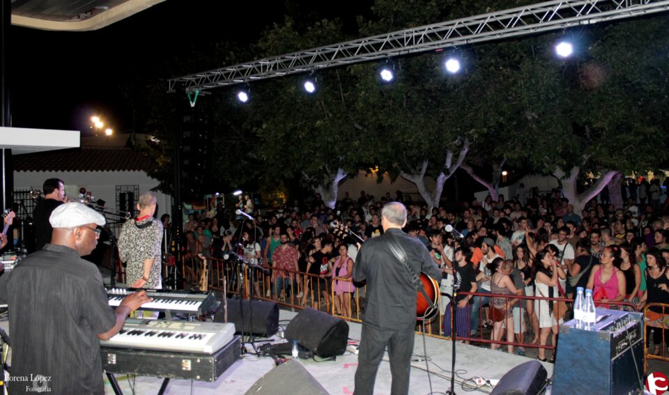 Balance económico-emocional 11ªNoche Étnica Mestizaje....Somos Anti Xenofobia..