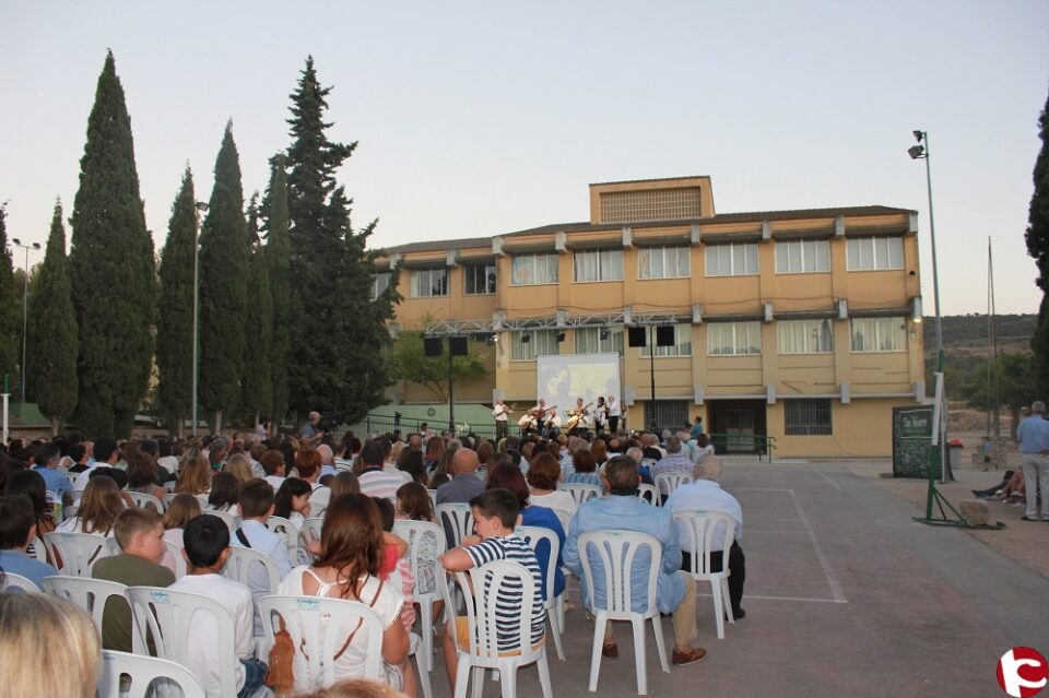 Jubilación de Doña Pepa Navarro en Biar