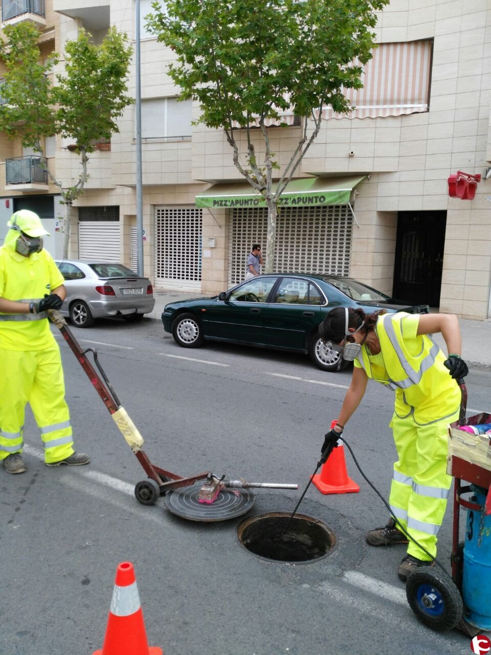 LA CONCEJALÍA DE SANIDAD PONE EN MARCHA UN PROTOCOLO DE ACTUACIÓN PARA ELIMINAR LAS PLAGAS DE CUCARACHAS Y RATAS ANTE LAS QUEJAS VECINALES
