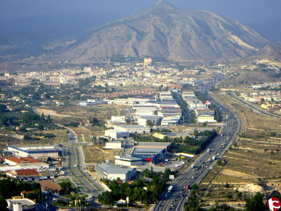 La Diputación respalda la moción de Elda y Petrer para solicitar al Gobierno mejoras en la A-31