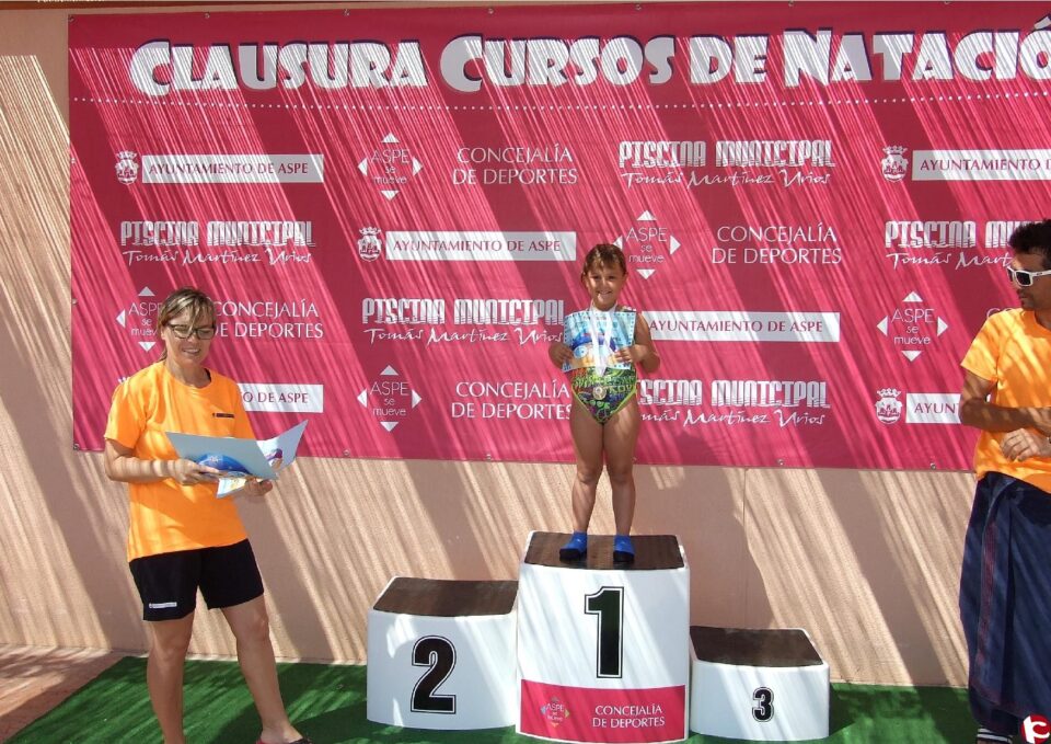 700 PERSONAS PONEN EL PUNTO FINAL A LA PROGRAMACIÓN DEPORTIVA DE VERANO EN LAS INSTALACIONES MUNICIPALES DE ASPE