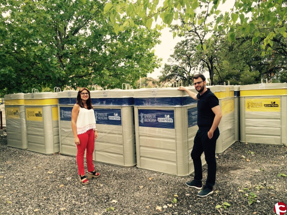 Servicios instala 34 nuevos contenedores de reciclaje en Petrer