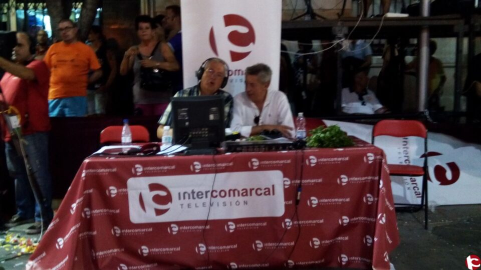 Espectacular Entrada de Moros y Cristianos emitida en directo por Intercomarcal Televisión