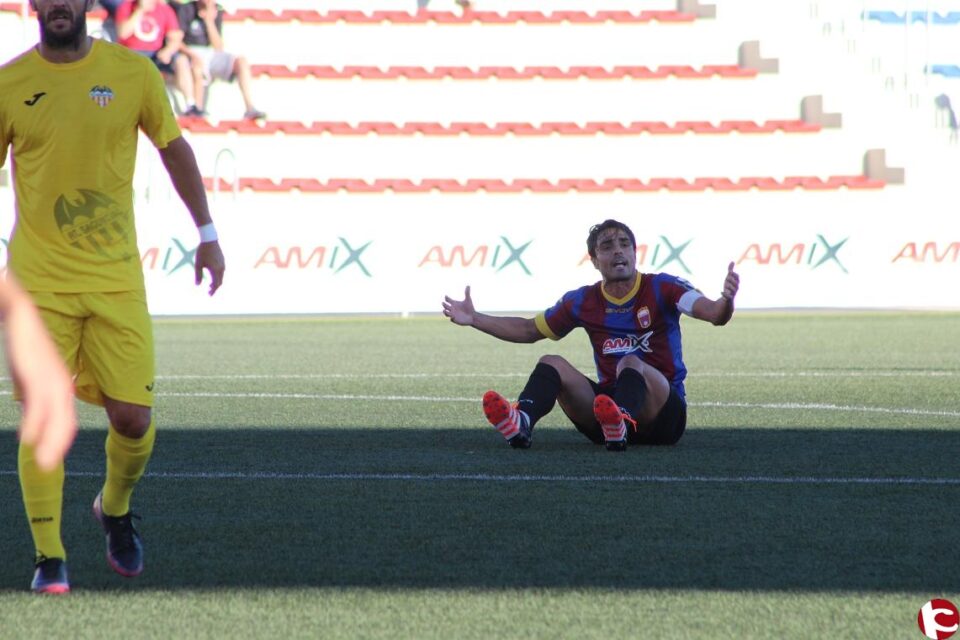 Crónica y video del partido de fútbol CD Eldense 0 - Saguntino 1