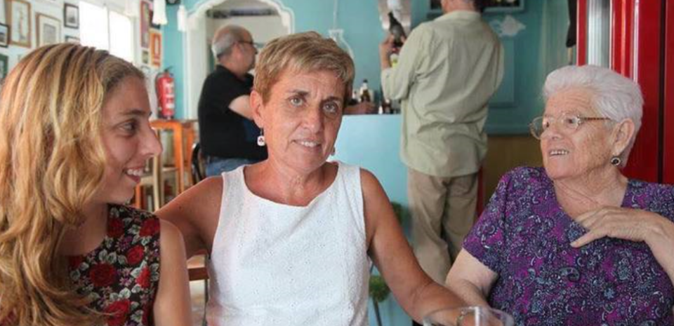 Artículo de Paqui Gandía: "Con C de Cuidadoras"