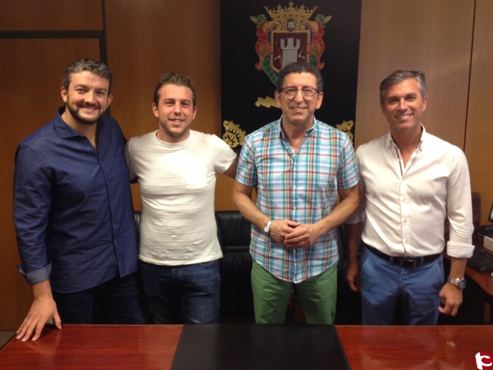 El Ayuntamiento de Petrer firma un acuerdo de colaboración con Jovempa