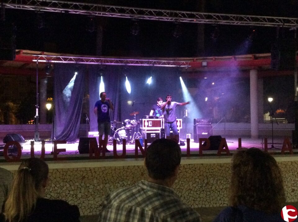 Los grupos Generación 14 y Lo que surja agitan el parque La Coca