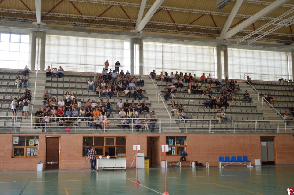 El Club Deportivo Bel-liana Fútbol Sala se consolida como proyecto deportivo con la presentación de todos sus equipos para la temporada 2016/2017