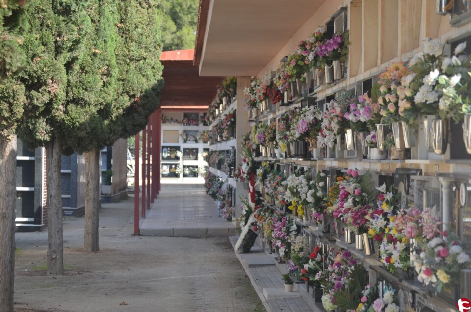 El cementerio de Petrer amplía su horario en los días previos a la celebración de Todos los Santos