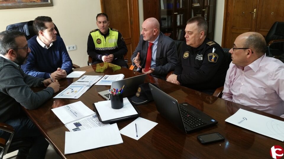 El equipo de Gobierno sondea proyectos para instalar vídeo vigilancia en los parques de Elda