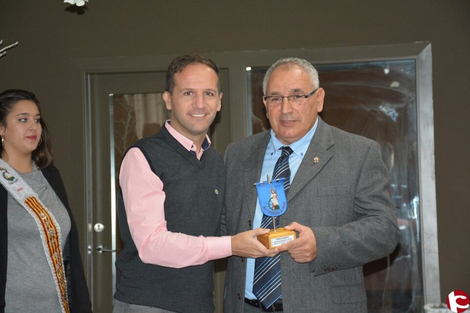 Blanca Micó elegida reina de las fiestas del barrio Santa Catalina