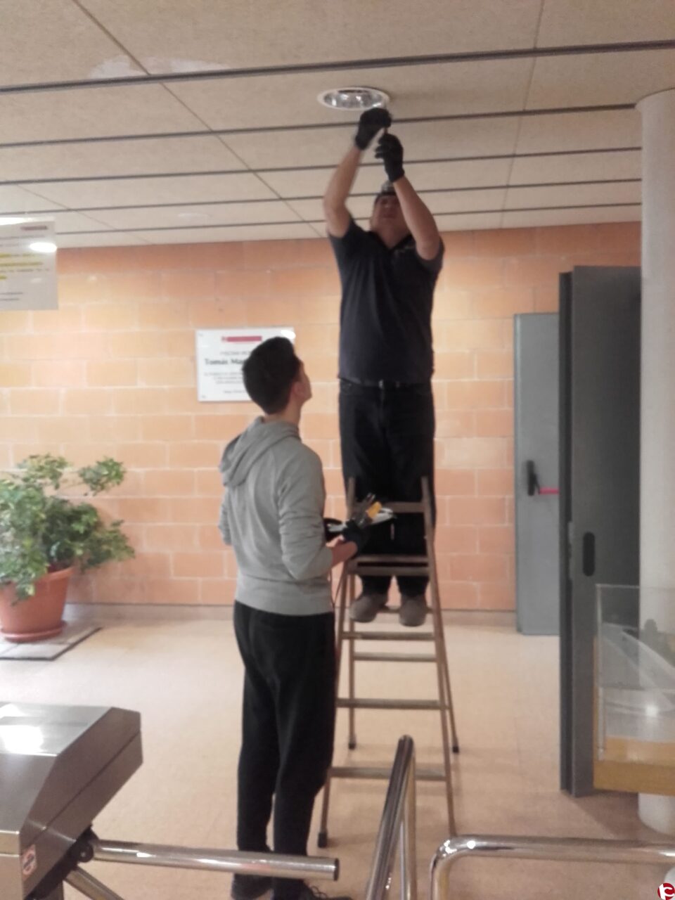 El Ayuntamiento de Aspe apuesta por el ahorro energético en las instalaciones deportivas