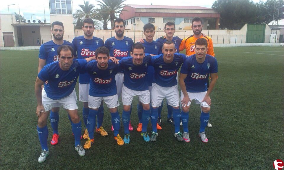 El Villena CF vuelve a perder por la mínima