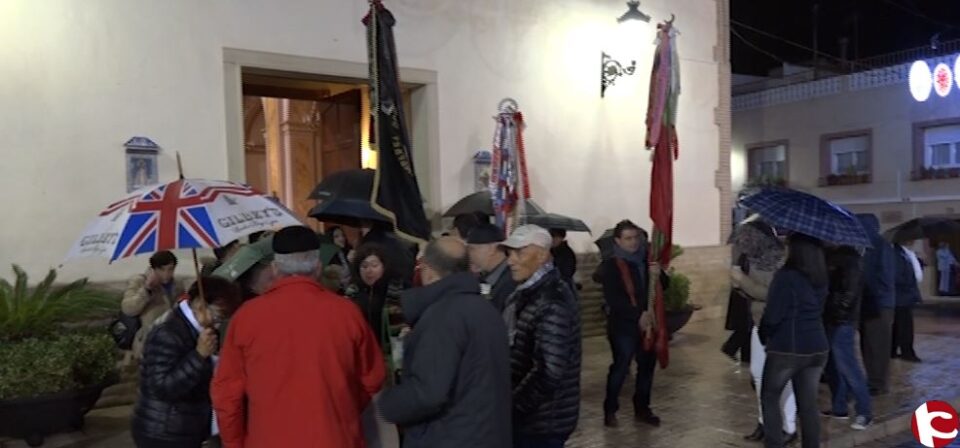 Salinas celebra su Medio Año Festero con una entraeta