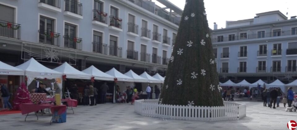 Llega la Navidad a Sax con su primera Feria de Navidad