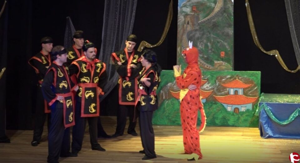 Sueños de Fantasía llena el Teatro Cervantes