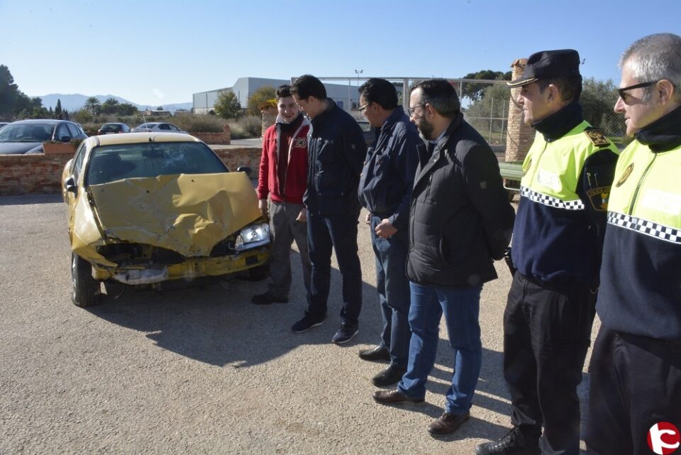 Un vehículo siniestrado en el centro de Elda advertirá del riesgo de conducir bajo los efectos de alcohol y drogas estas navidades