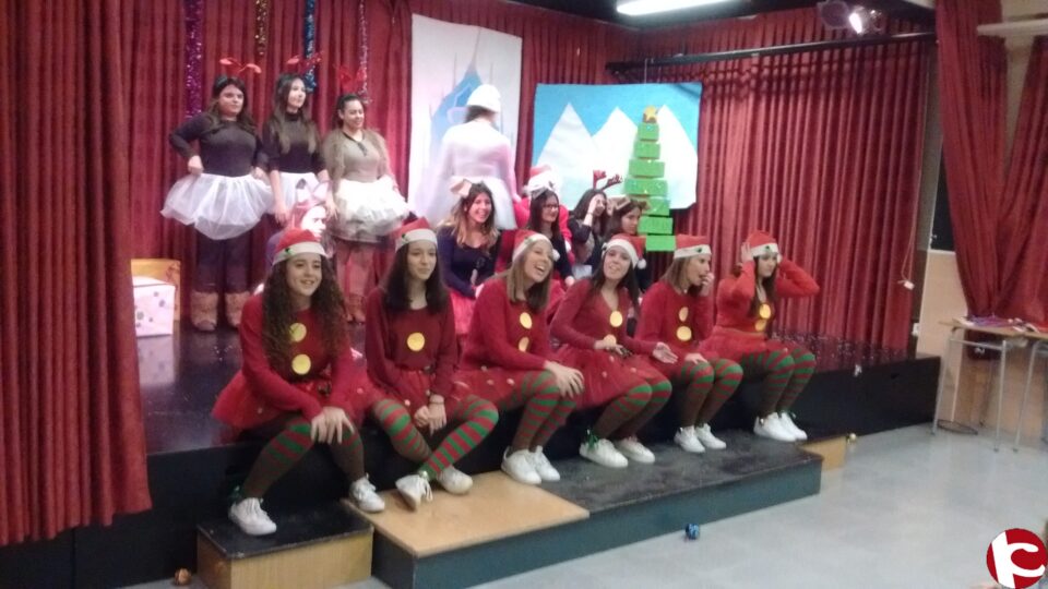 Los alumnos de Valle de Elda apoyan la comida de Navidad del Programa de Ayuda a Domicilio de Petrer