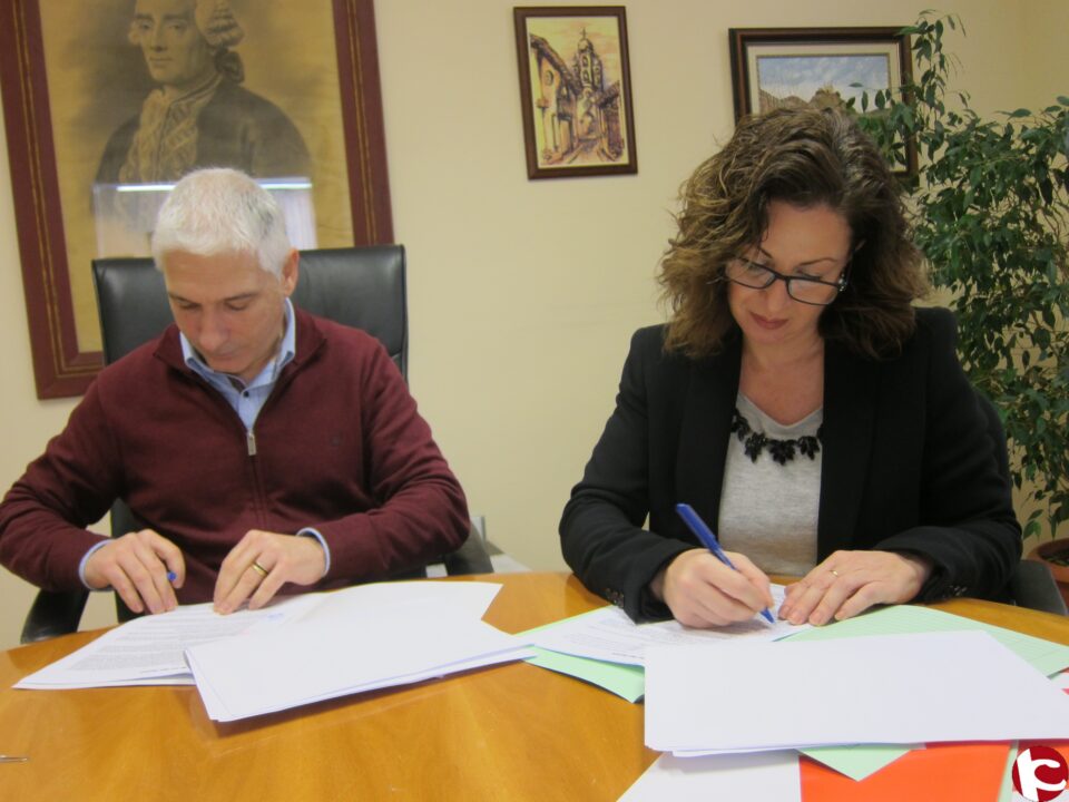 El Ayuntamiento firma el convenio de colaboración con Cruz Roja por importe de 67.000 euros