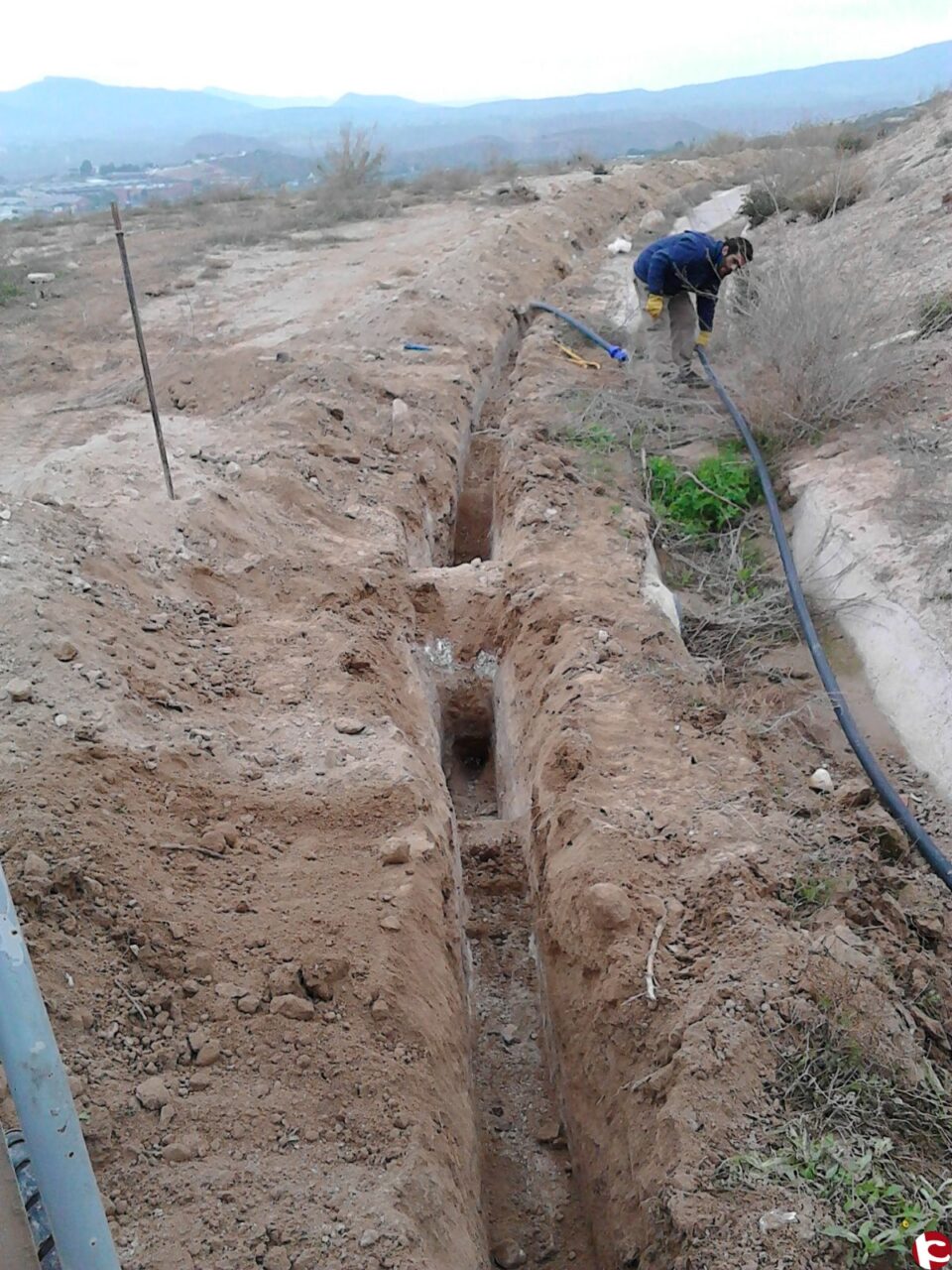 Medio Ambiente instala riego en Campo Alto y renueva la señalización de senderos
