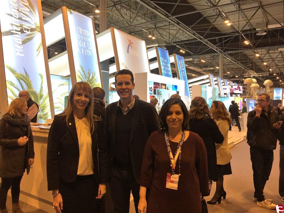 El alcalde y la concejala de Turismo asisten en Fitur a la presentación del stand de la Comunidad Valenciana