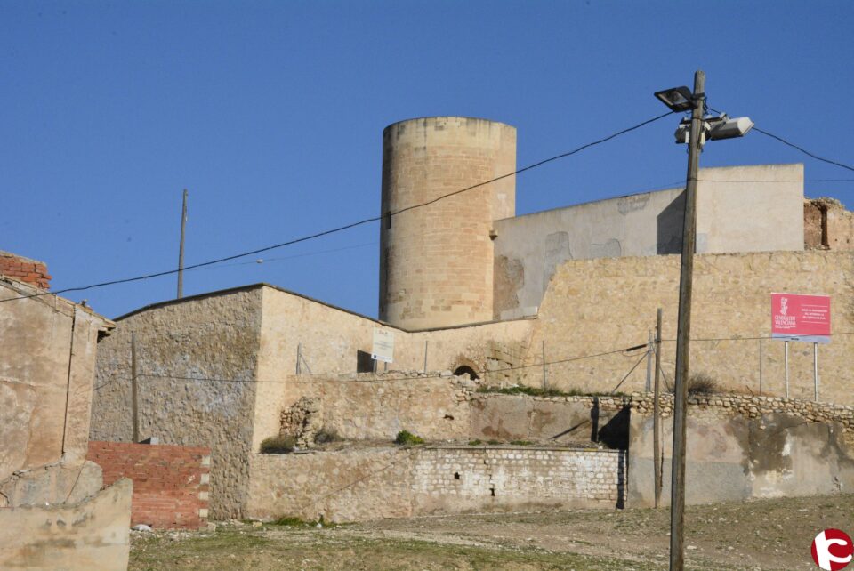 Se derrumba uno de los arcos del castillo en Elda