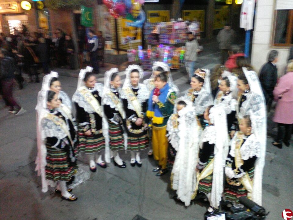Desfile de Comparsas y Embajada del Bando Cristiano en el día 4