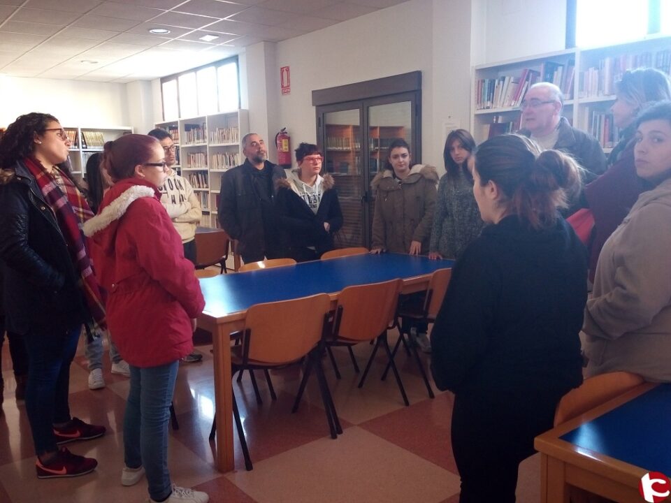El ciclo de Animación Sociocultural y Turística visita la sede de la Fundación Paurides en Elda
